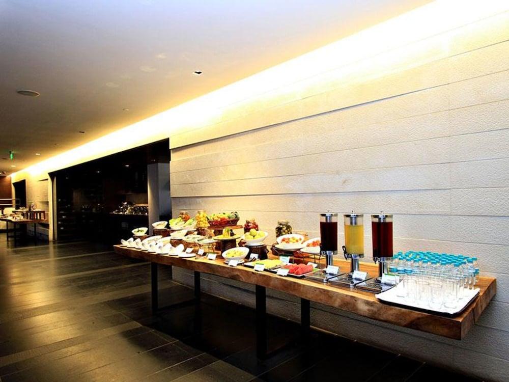 Holiday Inn & Suites Bengaluru Whitefield Экстерьер фото