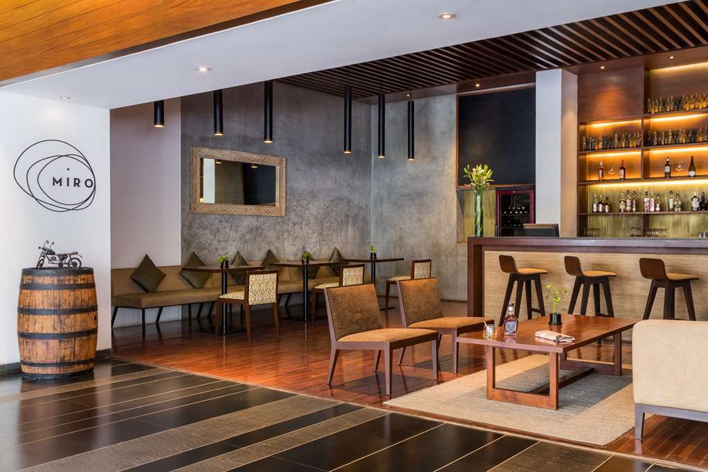 Holiday Inn & Suites Bengaluru Whitefield Интерьер фото